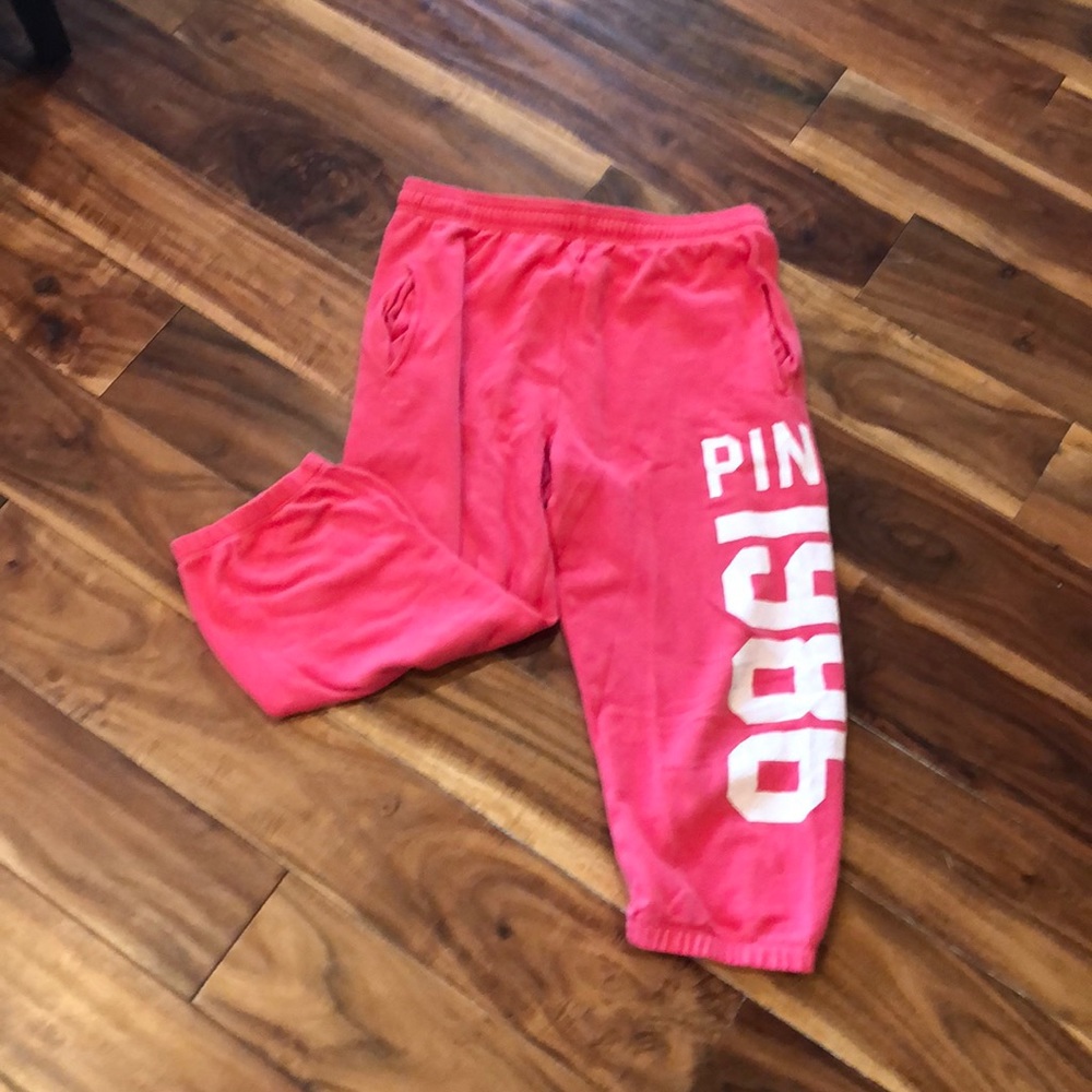 PINK by Victoria’s Secret cropped sweatpants
